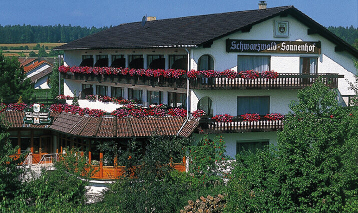 HOTEL-RESTAURANT SCHWARZWALD SONNENHOF Schömberg